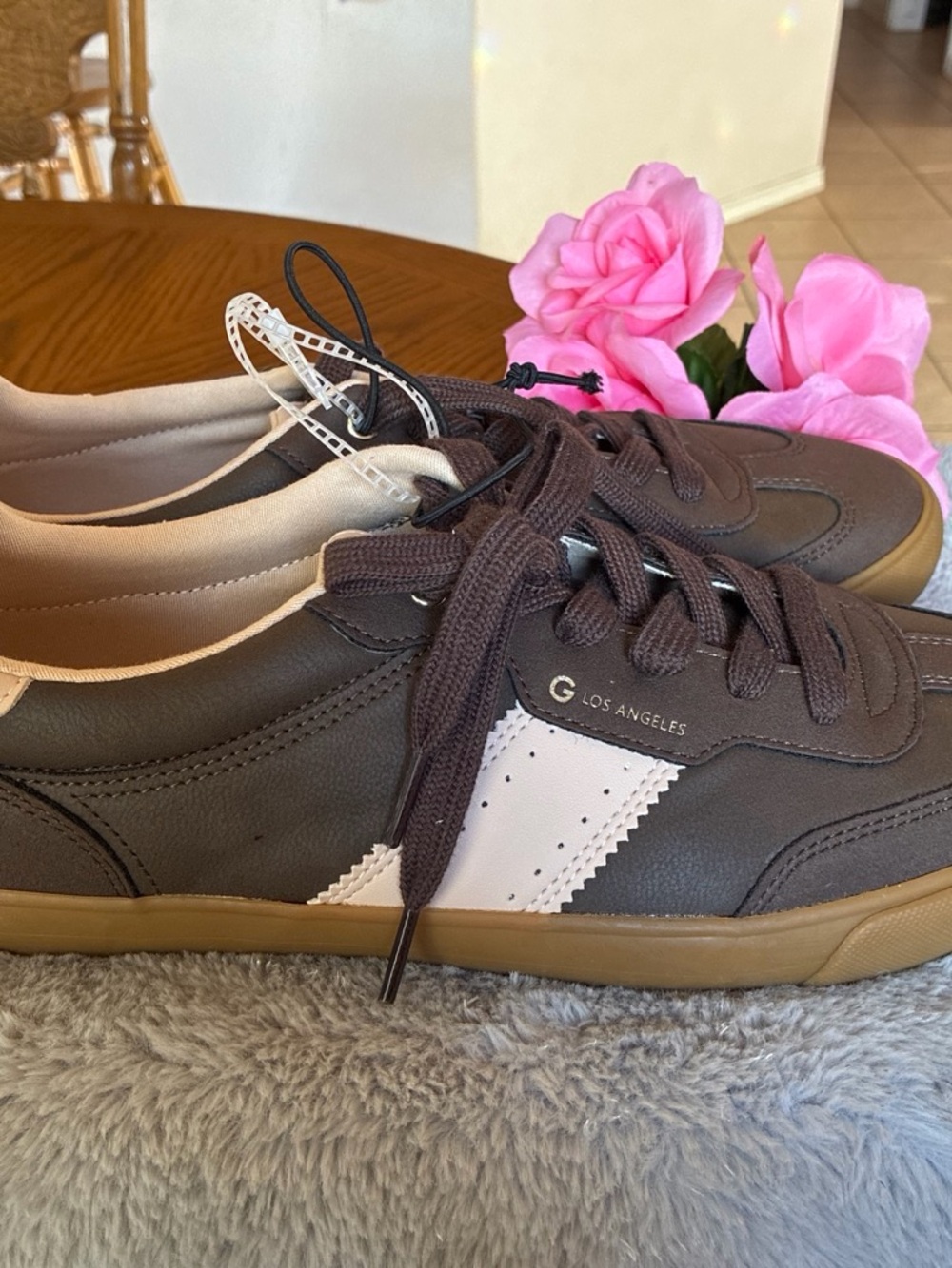 GBG Los Angeles Brown Low-Top Sneakers with Gum Sole - Picture 2 of 7